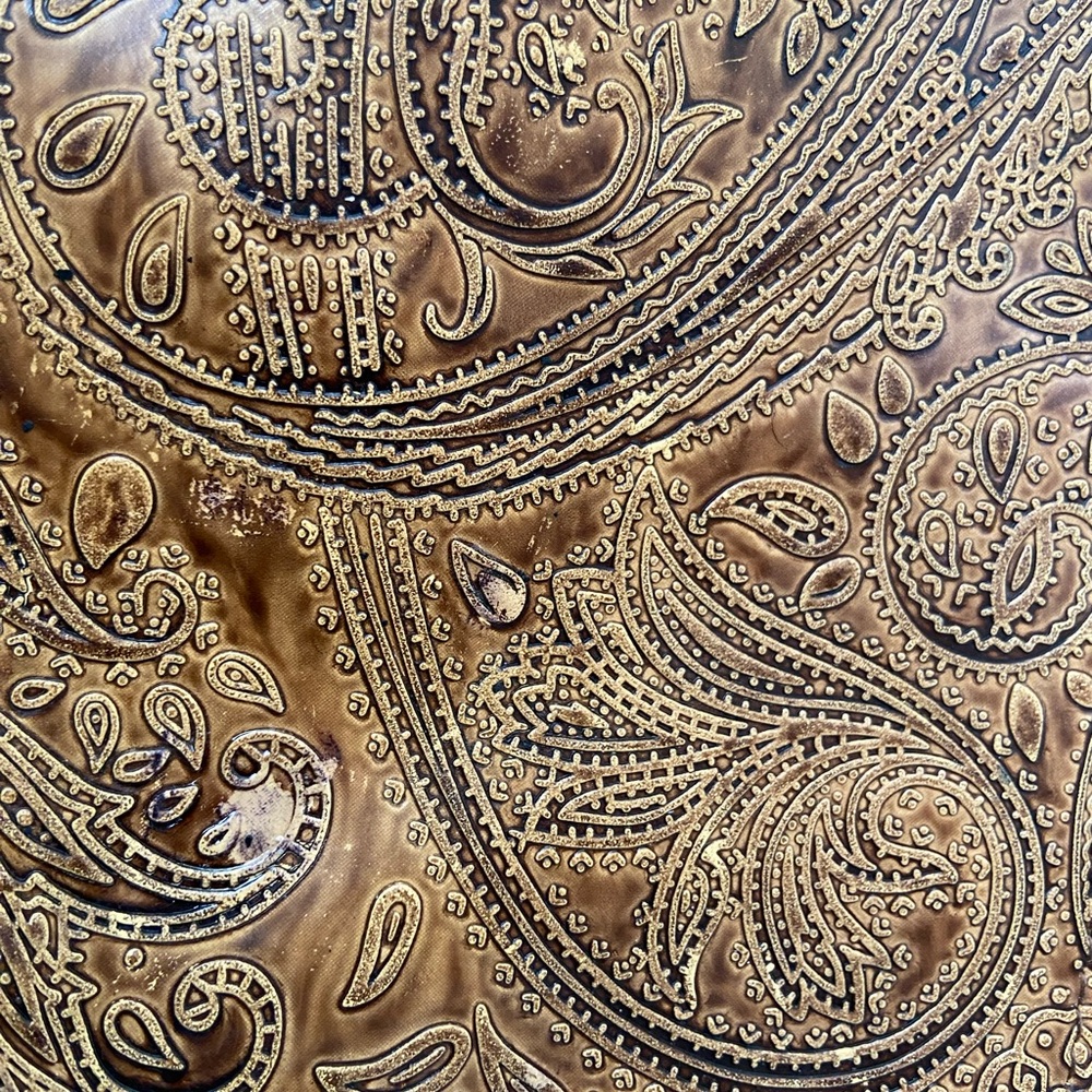 Relic Brown Paisley Embossed Accessory - Picture 7 of 7
